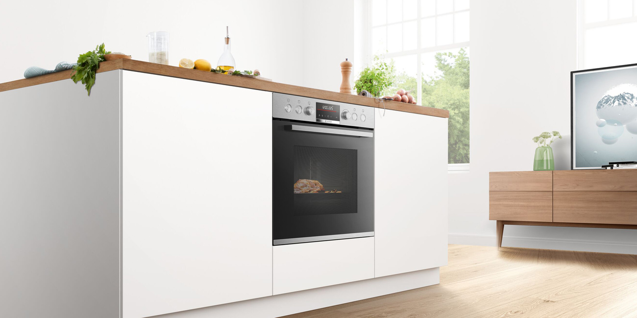 Backöfen und Herdsets bei Main Elektrobau in Wächtersbach